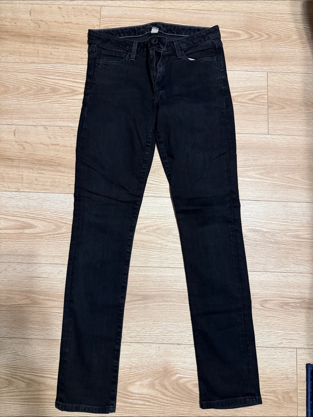 Banana Republic Women’s Skinny Black Jeans